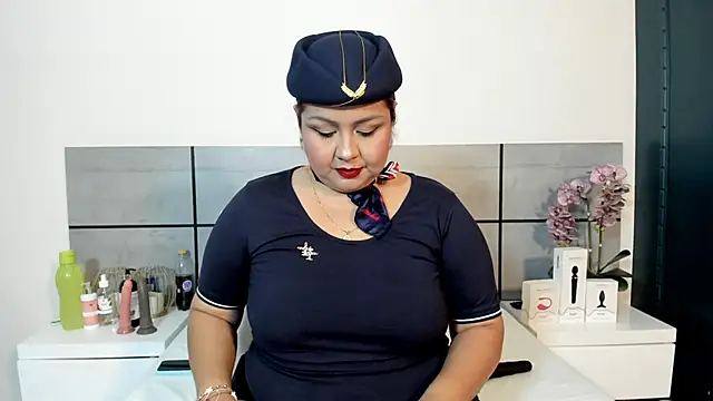 EmmaSmith2 online show from November 24, 2025, 2:33 am