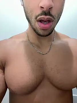 Snapshot of pimentfort77 chatting on February 28, 2025, 12:20 pm pimentfort77 online show from February 28, 2025, 12:20 pm