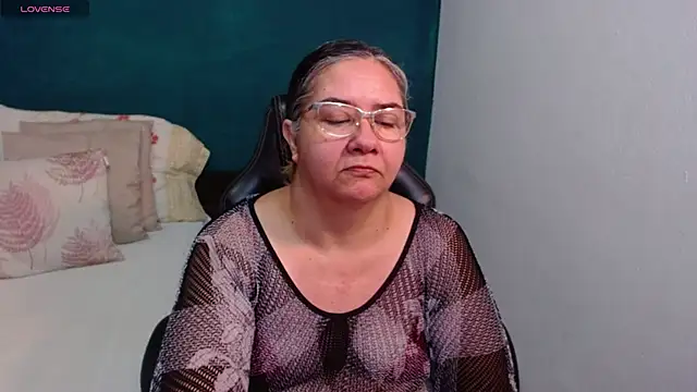 Snapshot of scaelettdubois chatting on April 22, 2026, 1:52 am scaelettdubois online show from April 22, 2026, 1:52 am