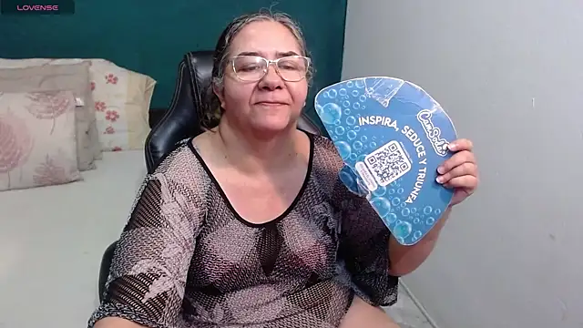 Snapshot of scaelettdubois chatting on May 9, 2026, 2:50 am scaelettdubois online show from May 9, 2026, 2:50 am