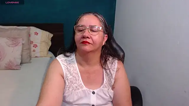 Snapshot of scaelettdubois chatting on May 12, 2026, 1:36 am scaelettdubois online show from May 12, 2026, 1:36 am