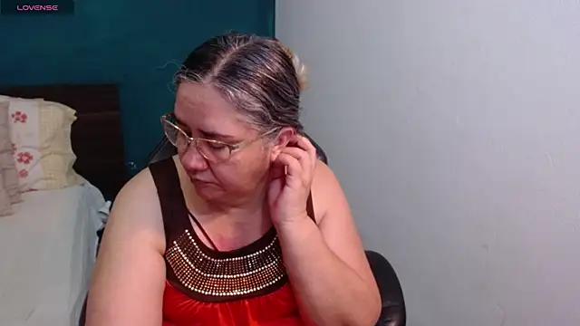 scaelettdubois online show from June 7, 2026, 10:02 pm