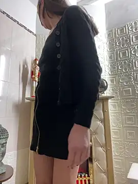 SHARONRodrig online show from March 8, 2026, 9:18 pm