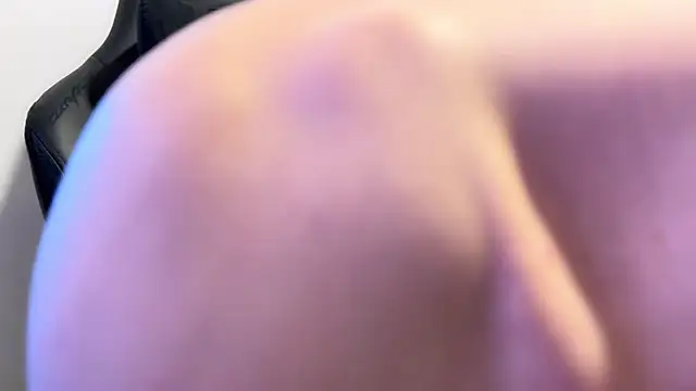 SasukeUhchiaa online show from February 19, 2025, 1:40 am