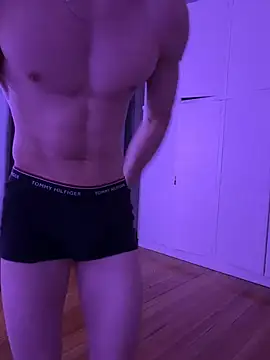 SasukeUhchiaa online show from June 2, 2026, 10:56 pm