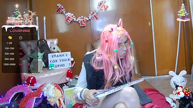 Snapshot of Skinygirl chatting on January 7, 2025, 4:29 am Skinygirl online show from January 7, 2025, 4:29 am