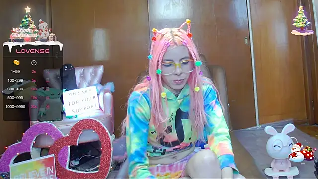 Snapshot of Skinygirl chatting on January 8, 2025, 11:52 pm Skinygirl online show from January 8, 2025, 11:52 pm