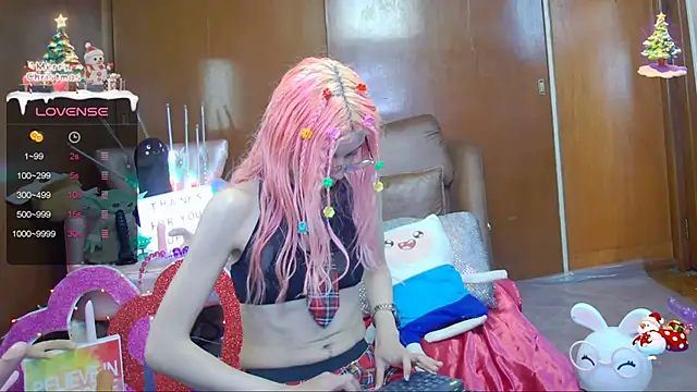 Snapshot of Skinygirl chatting on January 12, 2025, 3:28 am Skinygirl online show from January 12, 2025, 3:28 am