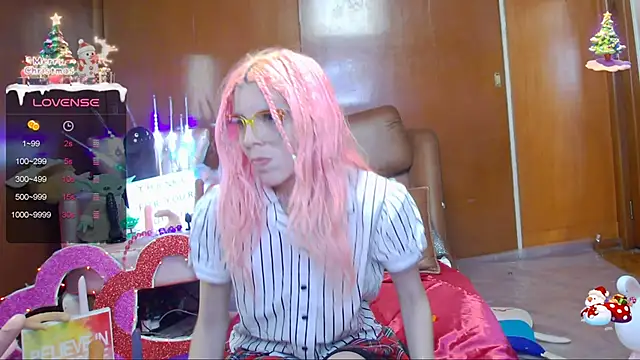 Snapshot of Skinygirl chatting on January 17, 2025, 4:39 am Skinygirl online show from January 17, 2025, 4:39 am