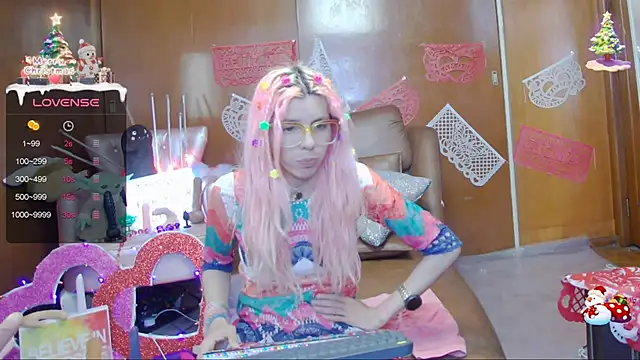 Snapshot of Skinygirl chatting on February 6, 2025, 11:15 pm Skinygirl online show from February 6, 2025, 11:15 pm