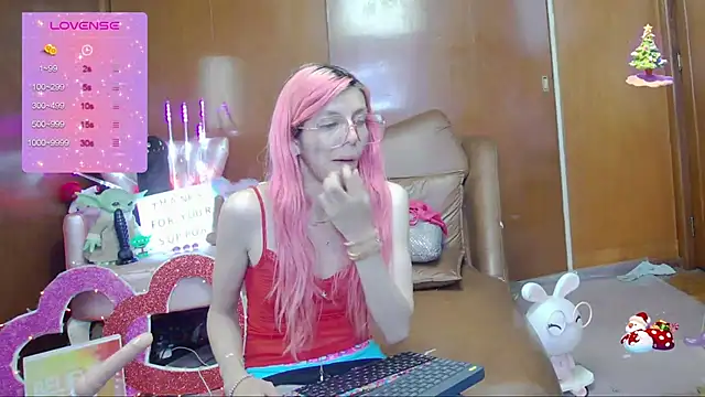 Snapshot of Skinygirl chatting on September 24, 2025, 12:25 am Skinygirl online show from September 24, 2025, 12:25 am