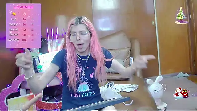 Skinygirl online show from September 30, 2025, 12:48 am