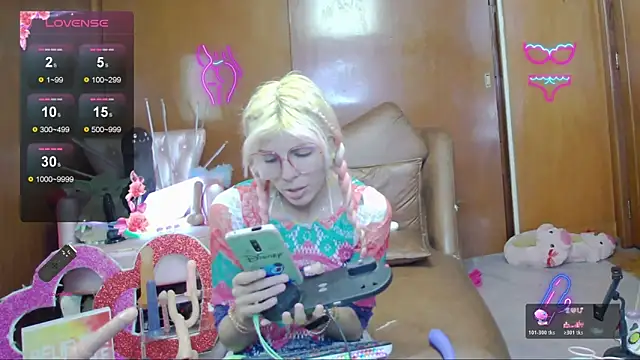 Snapshot of Skinygirl chatting on November 20, 2025, 12:22 am Skinygirl online show from November 20, 2025, 12:22 am