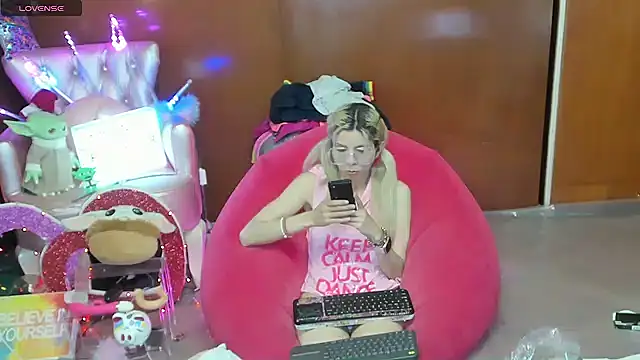 Snapshot of Skinygirl chatting on July 11, 2026, 12:46 am Skinygirl online show from July 11, 2026, 12:46 am