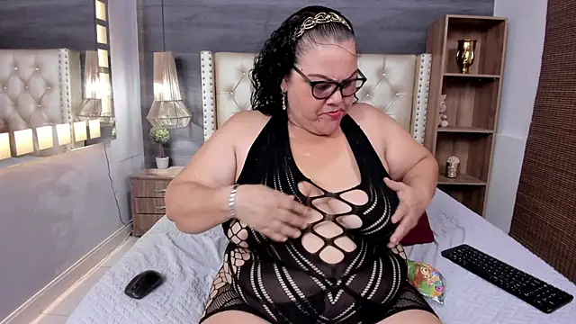 mommy cute online show from July 21, 2026, 3:09 am