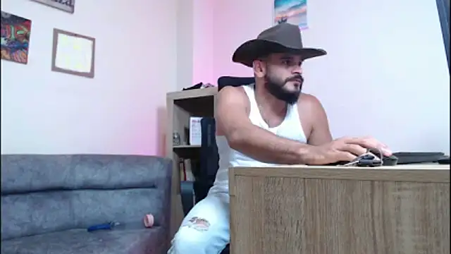 cowboyht online show from May 6, 2026, 12:21 pm