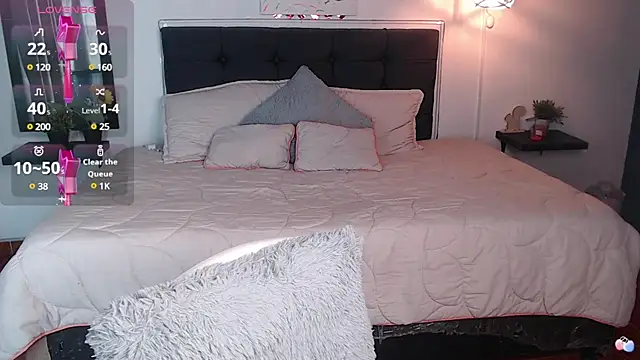 vaness weet online show from March 13, 2025, 11:59 pm