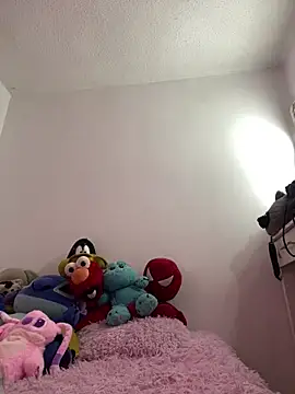 vaness weet online show from December 14, 2025, 12:21 pm