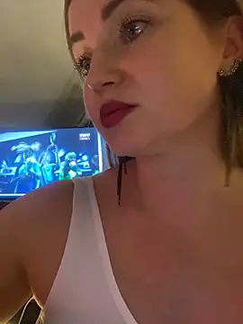 Snapshot of Lady__Maria chatting on December 21, 2024, 7:06 pm Lady Maria online show from December 21, 2024, 7:06 pm