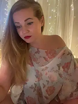 Snapshot of Lady__Maria chatting on December 22, 2024, 10:36 pm Lady Maria online show from December 22, 2024, 10:36 pm