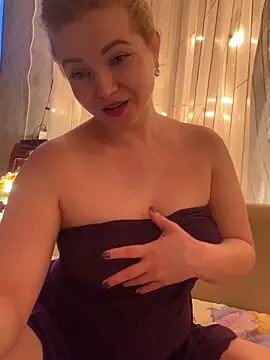 Snapshot of Lady__Maria chatting on January 21, 2025, 7:17 pm Lady Maria online show from January 21, 2025, 7:17 pm