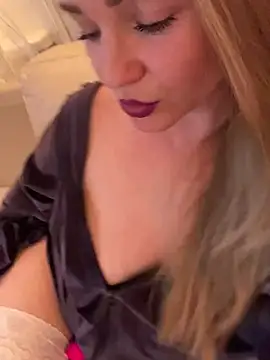 Snapshot of Lady__Maria chatting on March 5, 2025, 8:00 pm Lady Maria online show from March 5, 2025, 8:00 pm