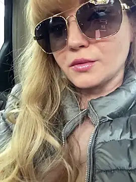 Snapshot of Lady__Maria chatting on March 11, 2025, 1:45 pm Lady Maria online show from March 11, 2025, 1:45 pm