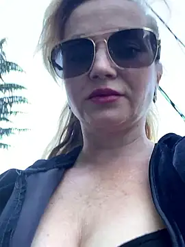 Snapshot of Lady__Maria chatting on October 2, 2025, 12:45 pm Lady Maria online show from October 2, 2025, 12:45 pm