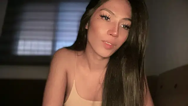 Snapshot of Bella_Gordon chatting on June 2, 2026, 9:50 pm Bella Gordon online show from June 2, 2026, 9:50 pm