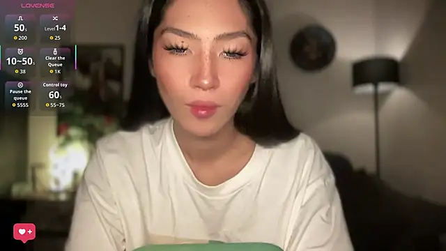 Bella Gordon online show from July 30, 2026, 8:24 am