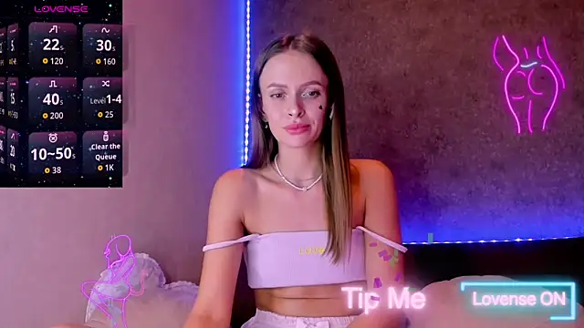 madina taher online show from September 14, 2025, 9:03 pm