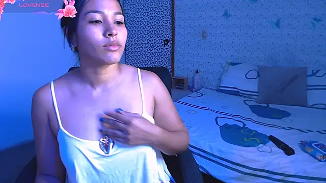 caylinhot7 online show from February 1, 2025, 6:54 am