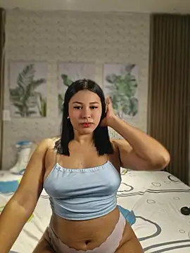 caylinhot7 online show from July 17, 2026, 5:36 am