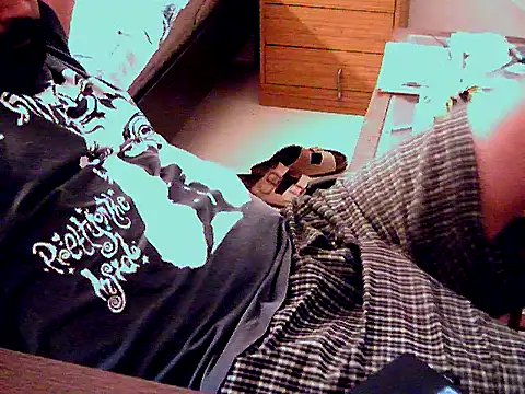 Snapshot of aksxi1 chatting on January 19, 2026, 5:44 am aksxi1 online show from January 19, 2026, 5:44 am