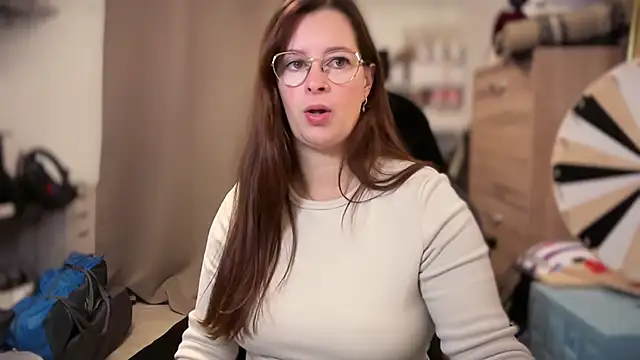 Amai Live online show from October 6, 2025, 6:55 am