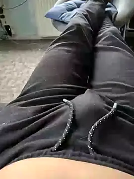 Snapshot of kiam471 chatting on February 5, 2025, 3:20 pm kiam471 online show from February 5, 2025, 3:20 pm