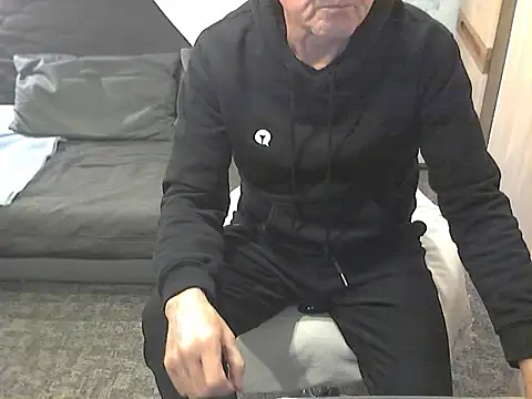 Snapshot of kiam471 chatting on November 12, 2025, 6:52 pm kiam471 online show from November 12, 2025, 6:52 pm