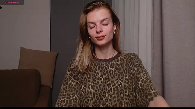 ly lydia online show from February 1, 2025, 4:35 am