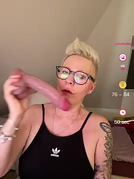 Snapshot of German_Milf chatting on May 26, 2026, 9:38 am German Milf online show from May 26, 2026, 9:38 am