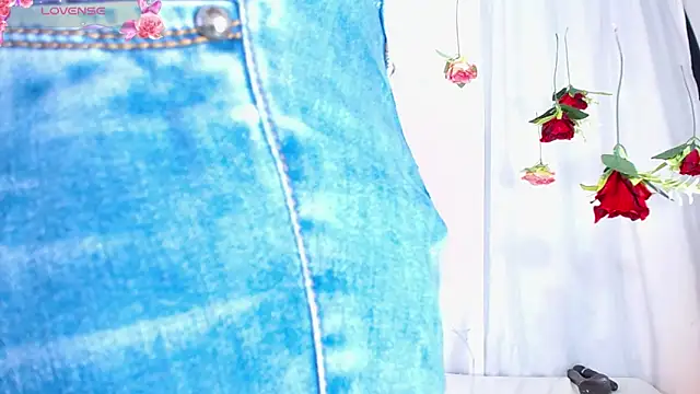 Snapshot of BLACK_ROSSE_1 chatting on February 26, 2025, 6:43 pm BLACK ROSSE 1 online show from February 26, 2025, 6:43 pm