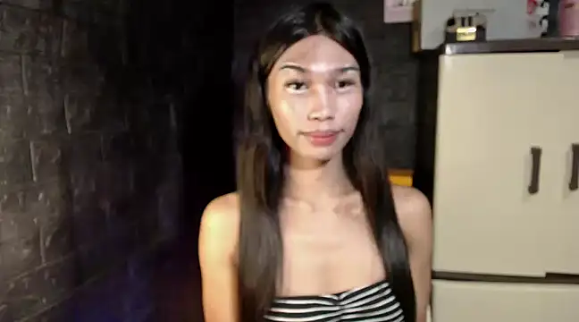 Snapshot of ToKeNa chatting on February 12, 2025, 8:29 pm ToKeNa online show from February 12, 2025, 8:29 pm