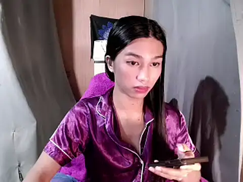 Snapshot of ToKeNa chatting on November 13, 2025, 12:15 pm ToKeNa online show from November 13, 2025, 12:15 pm