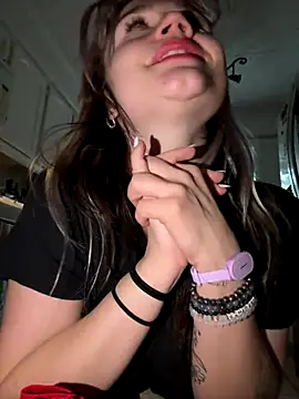 Cutiepiespanks online show from December 1, 2025, 9:31 pm