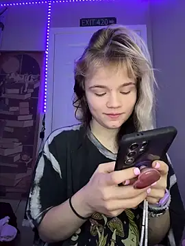 Cutiepiespanks online show from December 14, 2025, 10:36 pm