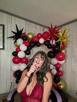 cowgirlc online show from November 23, 2025, 2:22 am