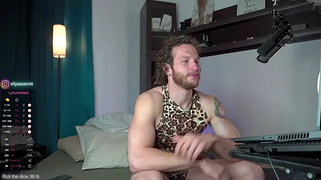 VIktorSecret online show from October 2, 2025, 5:36 am