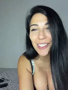 Cataleya80 online show from April 24, 2026, 10:45 pm
