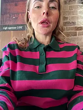 Snapshot of EmaSalis chatting on January 30, 2025, 1:21 pm EmaSalis online show from January 30, 2025, 1:21 pm