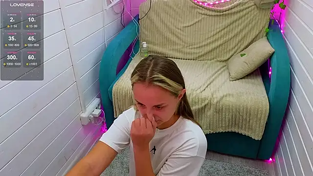 Misss Vikk online show from September 12, 2025, 8:36 am