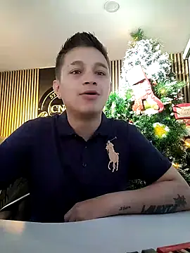 Snapshot of Tim_wolf chatting on December 20, 2024, 1:54 pm Tim wolf online show from December 20, 2024, 1:54 pm